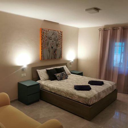 Bed and Breakfast La Dimora Degli Artisti Pescara Exterior foto